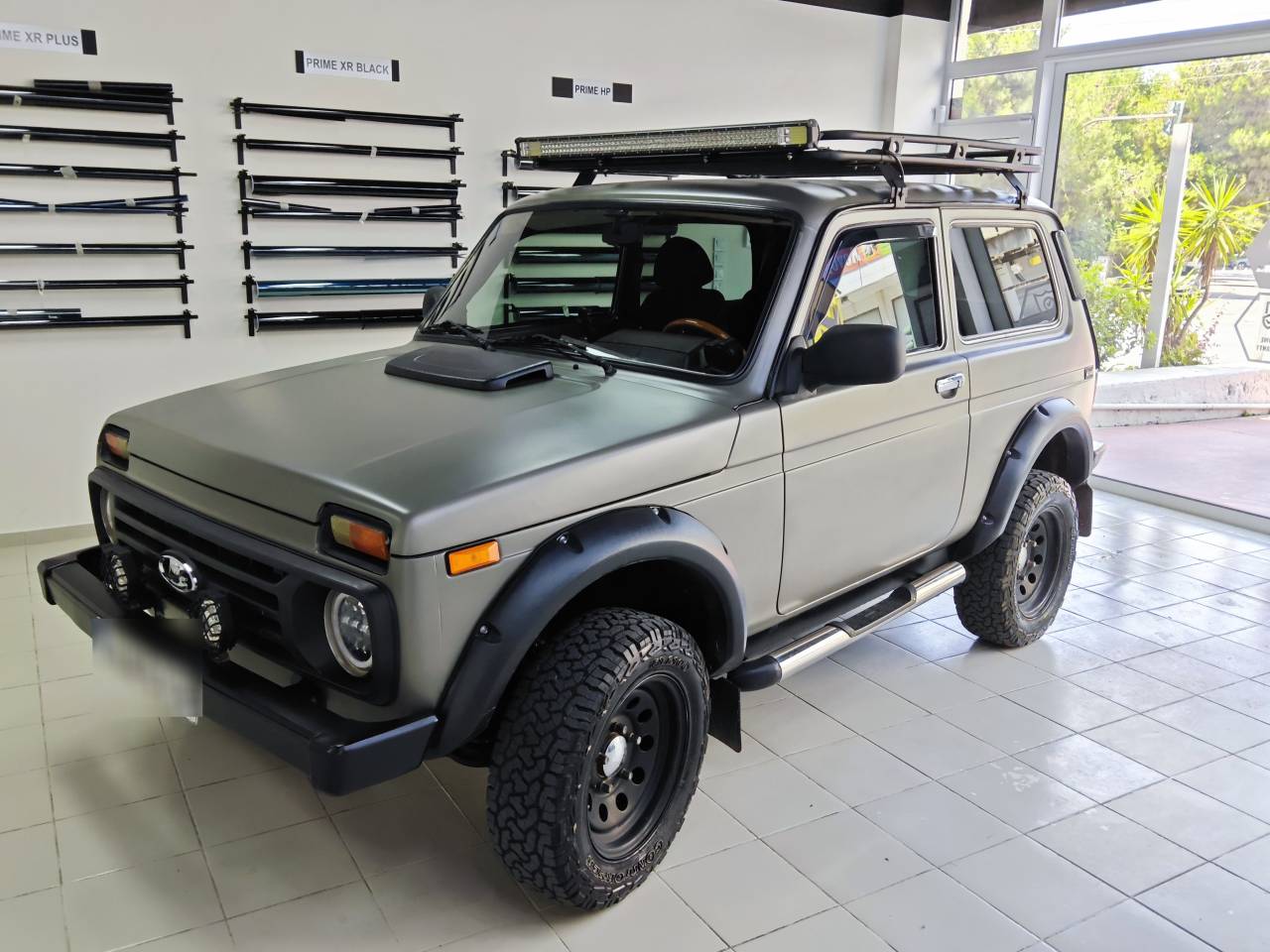 lada niva window tinted off road